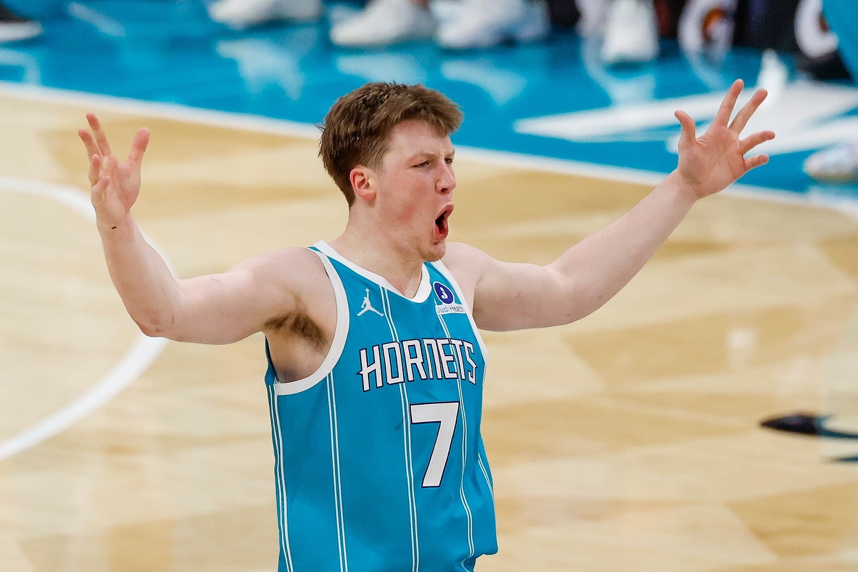 开云下载网址-麦坎茨：克尼佩尔像克莱 但他的组织能力和控球要更好一些