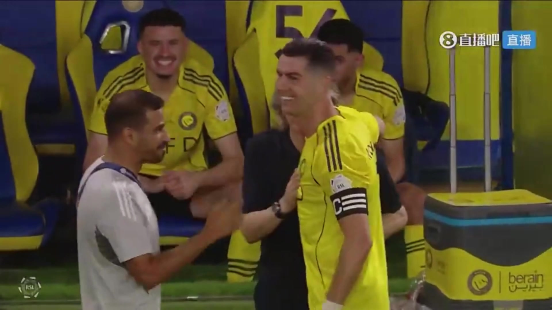 开云体育-双响被换下！胜利主帅：C罗本可戴帽 但他以团队为重选择下场休息